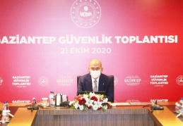 Bakan Soylu Gaziantep'te güvenlik toplantısına katıldı