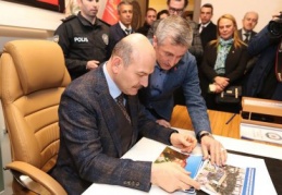 Bakan Süleyman Soylu, “Allah sizden razı olsun” 