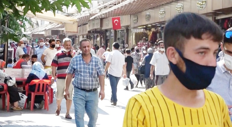 Bakan uyarıyor, Gaziantep uymuyor