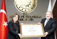 Bakan Varank'a fahri hemşerilik beratı verildi