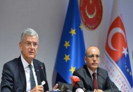 Bakan vizenin kalkacağından umutlu 