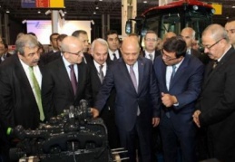 Bakanlar, Sanko Makina standını inceledi 