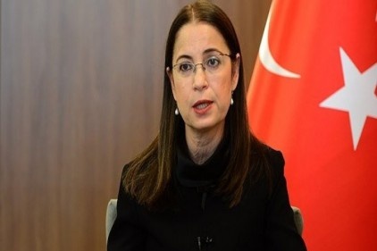 Bakanlık koltuğu insanlığındanve kadınlığından daha kıymetli!