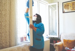 Bakıma muhtaç vatandaşlara el uzatılıyor