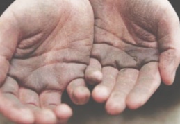 Bakımı sağlanamadığı için 7 bin 864 çocuk koruyucu ailelere verildi