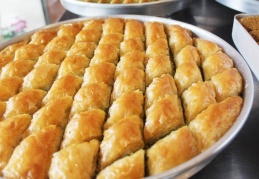 "Baklava Türkiye ve Gaziantep'in coğrafi işaretli ürünüdür"