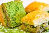 Baklavada fıstık yerine kullanılan ıspanak ve bezelyeyi ayırt etmek zor