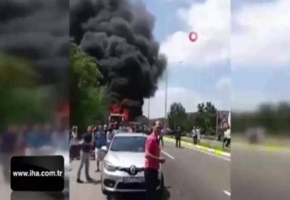 Balıkesir'de yolcu otobüsü alev aldı! 5 ölü