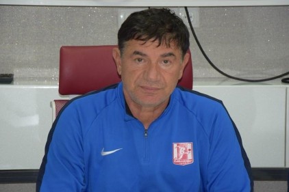 Balıkesirspor Baltok Teknik Direktörü Giray Bulak: Sorunlarımız var, bunu şehrin bilmesi lazım