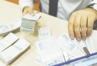 Bankacılık sektörünün kredi hacmi 8 milyar 409 milyon lira geriledi
