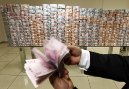 Bankacılık sektörünün kredi hacmi geriledi
