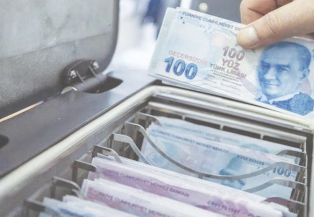 Bankacılık sektörünün mevduatı sert düştü