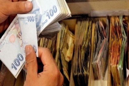 Bankalara borçlu kişi sayısı 3 milyona yaklaştı