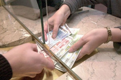 Bankaların kredi hacmi azaldı