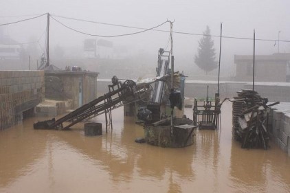 Baraj kapakları açıldı, köyler su altında kaldı