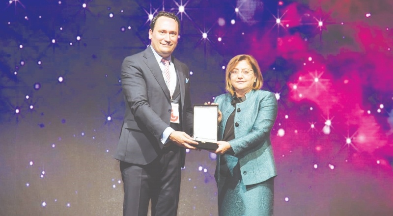 Barcelona, Paris, San Sebastian ile yarışıyoruz