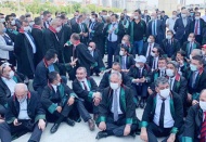 Baro başkanları başkente sokulmadı, oturma eylemi başlatıldı