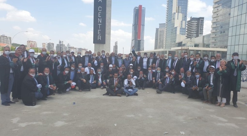 Baro başkanları, “Tüm avukatları Ankara’ya çağıracağız” dedi, barikat açıldı