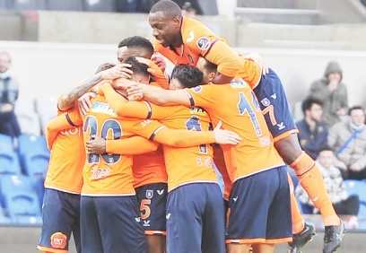 Başakşehir’e 3 puanı yeni transferleri getirdi