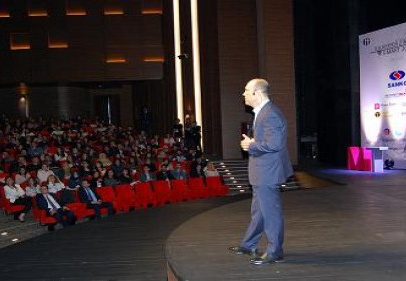 “Başarı emekle elde edilir. Çalışmadan emek vermeden başarılı olunamaz”