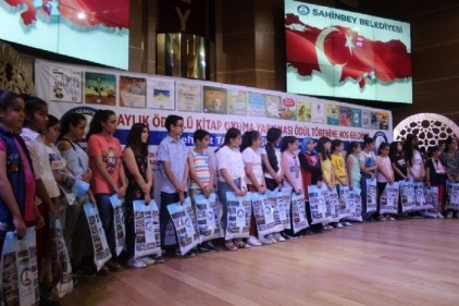 Başarılı 573 öğrenciye eşofman takımı dağıtıldı