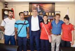 Başarılı atletlerden Şiran’a ziyaret