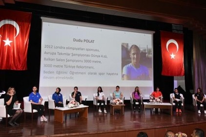 Başarılı kadın sporcular hikayelerini anlattı
