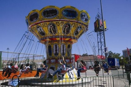 Başarılı öğrenciler, lunapark keyfi yaşadı