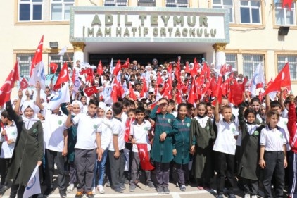 Başarılı öğrenciler saatlendi