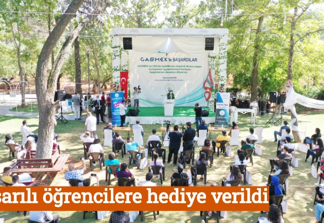 Başarılı öğrencilere hediye verildi