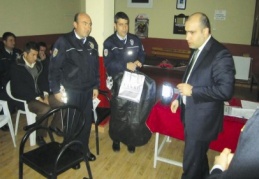 Başarılı polis memurlarına ‘Başarı' belgeleri verildi