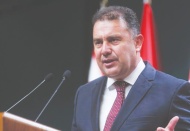 Başbakan Ersan Saner 'çekilme' kararı aldı