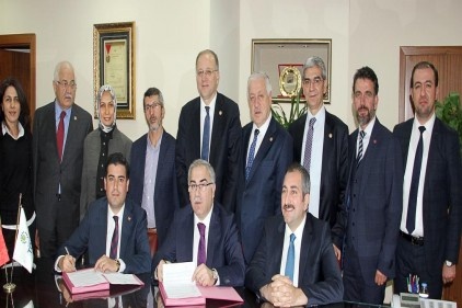 Basın sitesinde Antep taşı kullanılacak