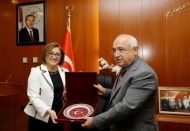 Başka şehirlere örnek olmak bakımından Gaziantep’in önemli bir misyonu var