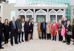 Başkan, 14 Şubat’ta evlenmek isteyenler için bol bol nikah kıydı