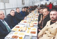 Başkan Böcek, Gaziantep’te depremzedelerle iftar yaptı