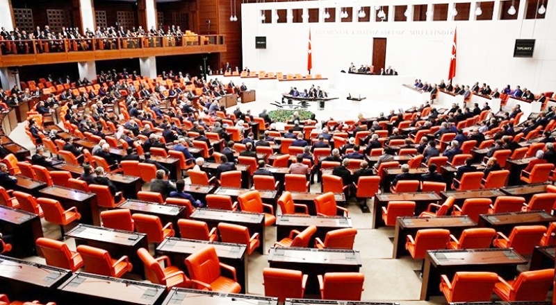 "Başkanlık sistemi" sonrası Meclis’te muhalefetin sadece 10 önergesi hayata geçti