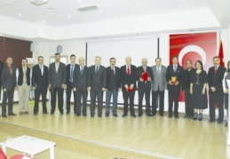 “Başkanlık sistemi Türkiye için uygun değil”