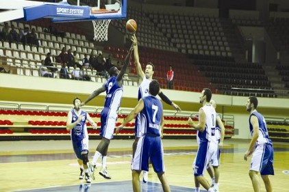 Basket takımı sezona hızlı başladı