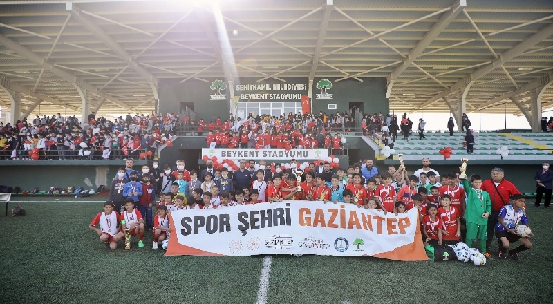 Basketbol, futbol, satranç ve yüzme yarışmaları yapıldı