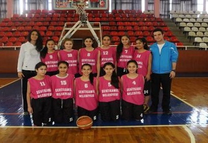 Basketbol İl Birinciliği liginin şampiyonu Şehitkamil Belediyespor Kulübü oldu