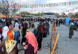 Batı neyi uyguladıysa bizim de kendi ülkelerimizde onu uygulamamız lazım