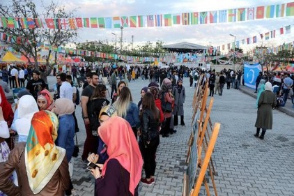 Batı neyi uyguladıysa bizim de kendi ülkelerimizde onu uygulamamız lazım
