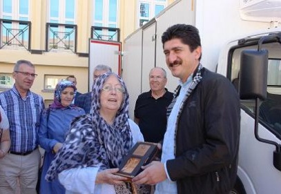 Batıdan gelip Güneydoğuyu gezen bir turist kafilesi