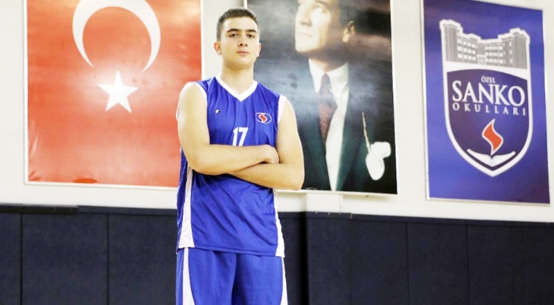 Batu Anlar, “U14 Yıldız Erkek Basketbol Milli Takım Kampı”na davet edildi