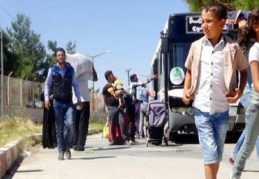 Bayram için ülkelerine giden 44 bin Suriyeli Türkiye'ye döndü