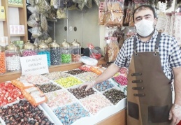Bayramda sokağa çıkma yasağı Olunca şeker de tezgahta kaldı