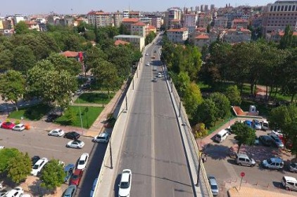 Bayramın birinci günü sokaklar boş kaldı
