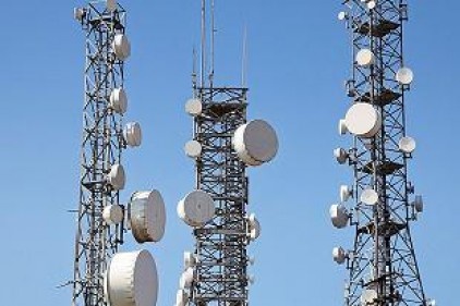 Baz istasyonu patlayınca 5 mahalle telefon kullanamadı