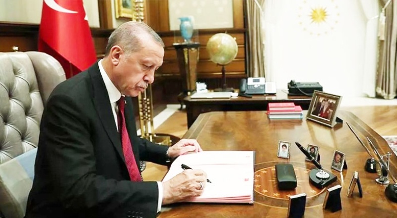 Bazı bakanlıklar ile kamu kurum ve kuruluşlarında atama ve görevden almalar Resmî Gazete'de